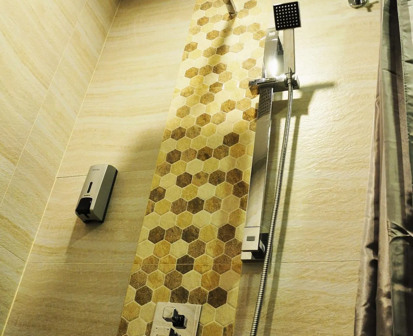 Valya Hotel, Ipoh Hotel